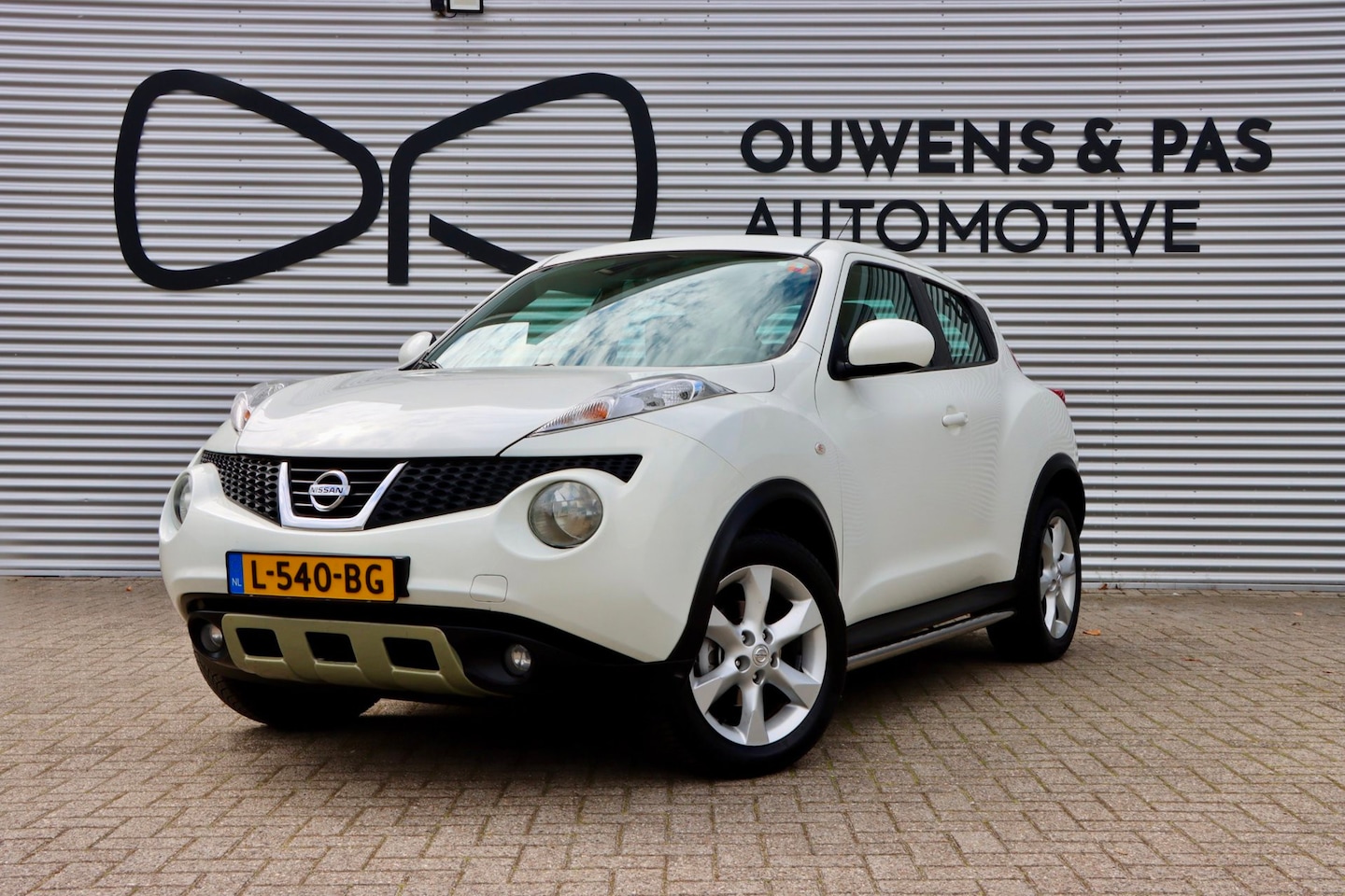Nissan Juke - 1.6 Acenta | CAMERA | NAVIGATIE | NIEUWE APK | AIRCO | CRUISE - AutoWereld.nl