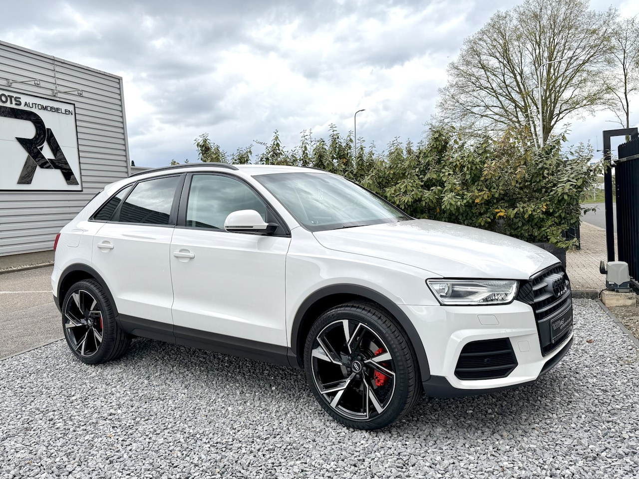 Audi Q3 - 1.4 TFSI CoD S-Tronic Proline Navi|Keyles|Media|PDC Wit! - AutoWereld.nl