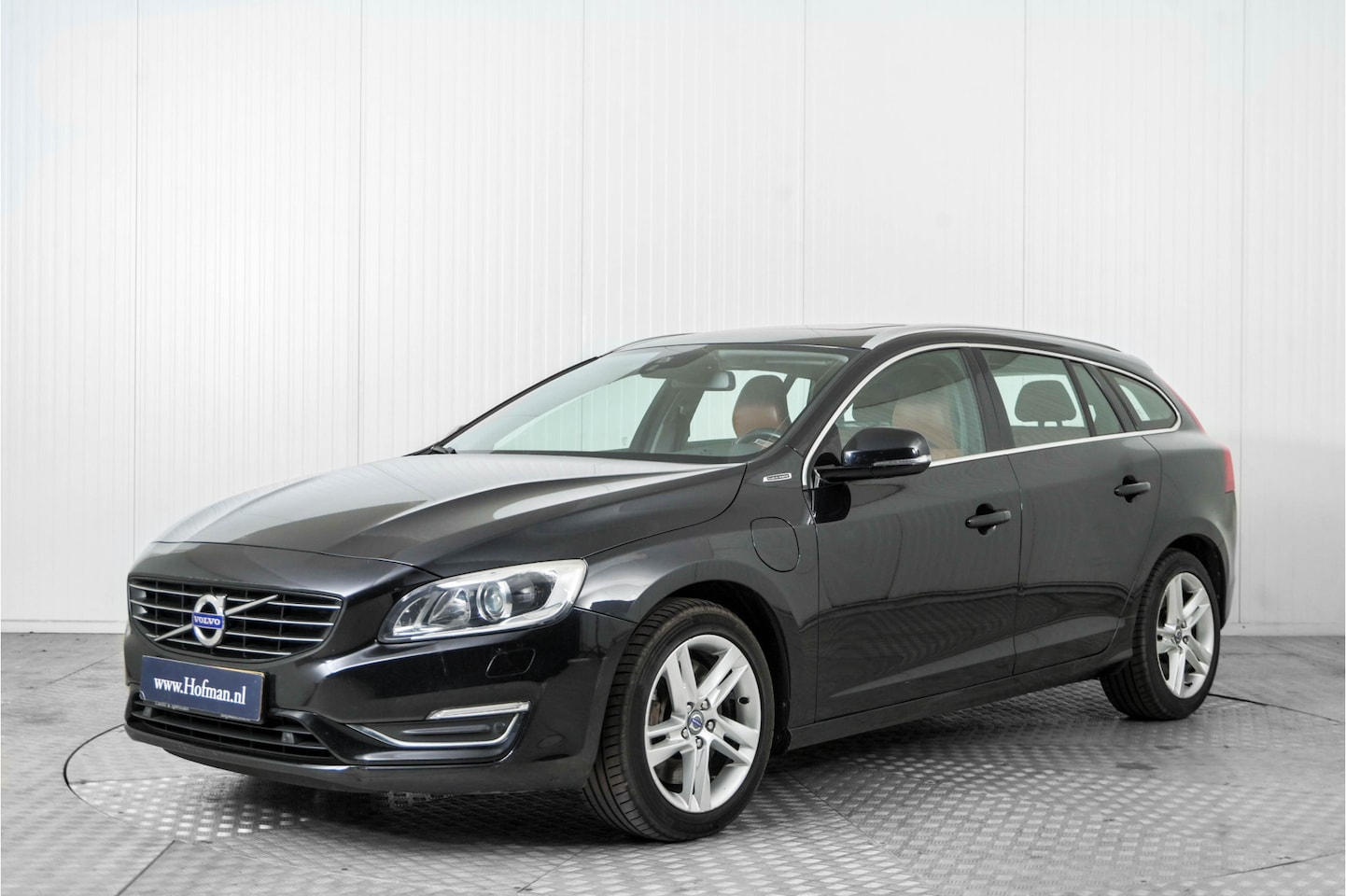 Volvo V60 - 2.4 D6 AWD Plug-In Hybrid Summum 2.4 D6 AWD Plug-In Hybrid Summum - AutoWereld.nl