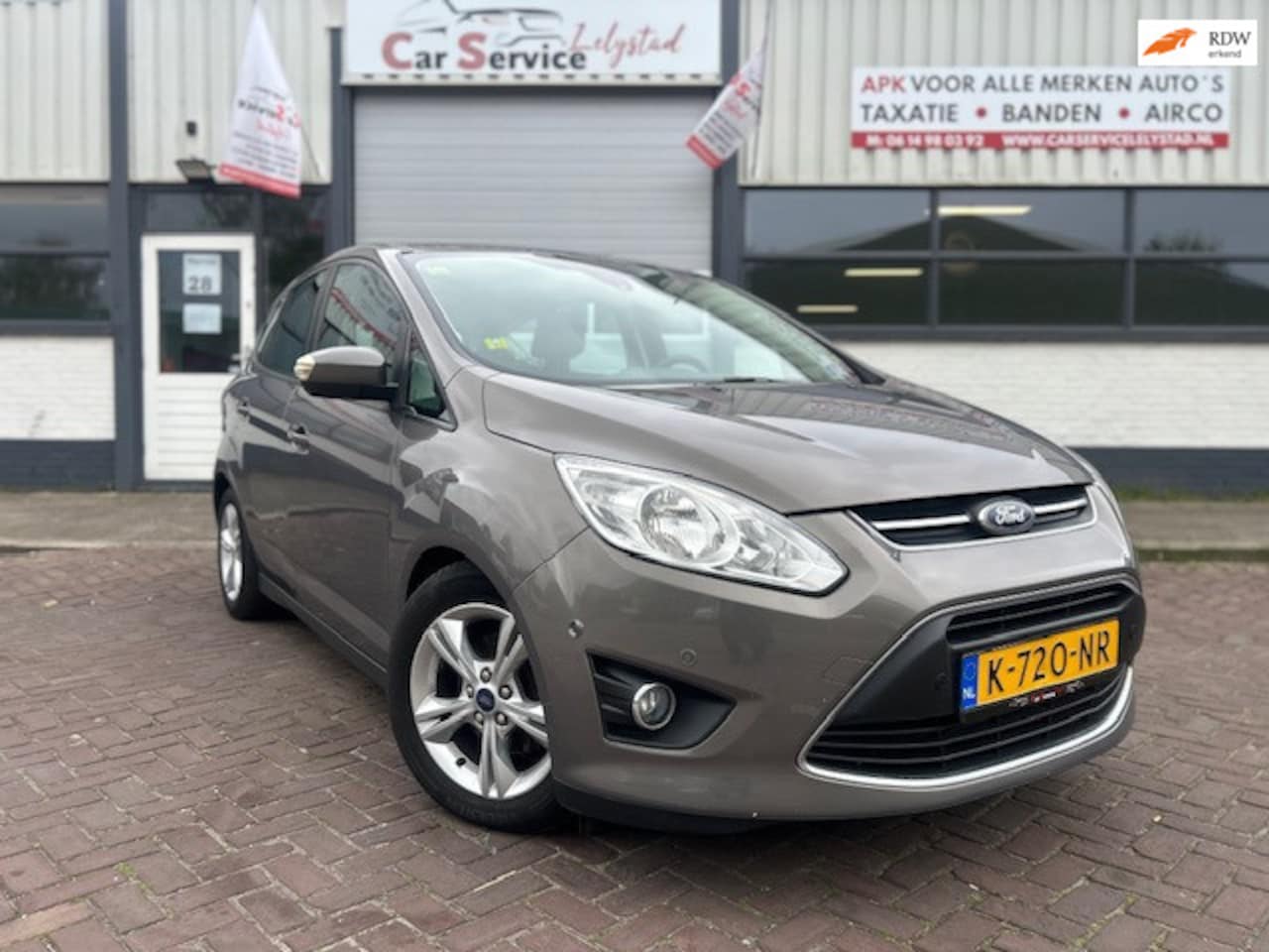 Ford C-Max - 1.0 Lease Trend AircoCruiseTrekhaakNavi GEREVISERDE MOTOR - AutoWereld.nl