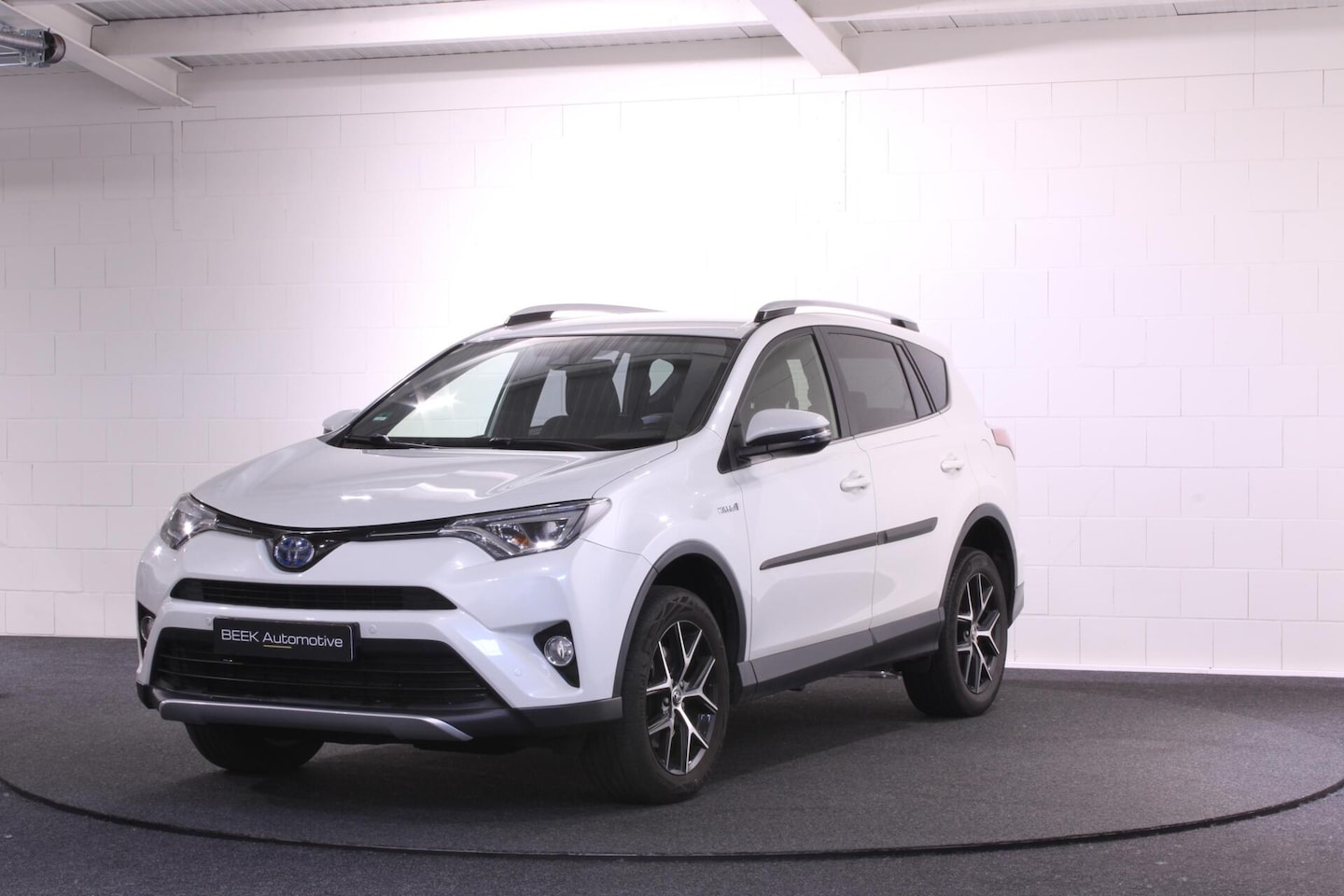 Toyota RAV4 - 2.5 Hybrid Style | CAMERA | STOELVERW. | CRUISE CONTROL - AutoWereld.nl