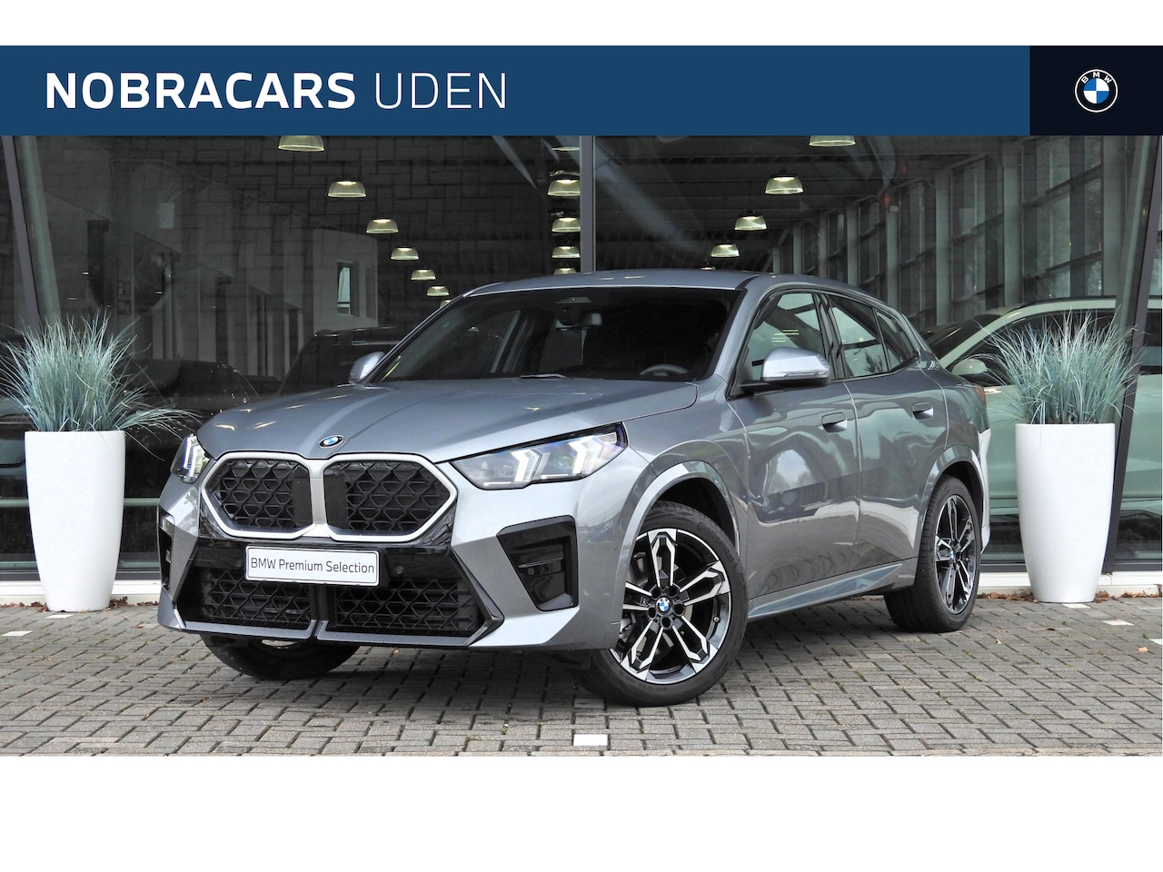 BMW X2 - sDrive20i M Sport Automaat / Trekhaak / Sportstoelen / Achteruitrijcamera / M Adaptief ond - AutoWereld.nl