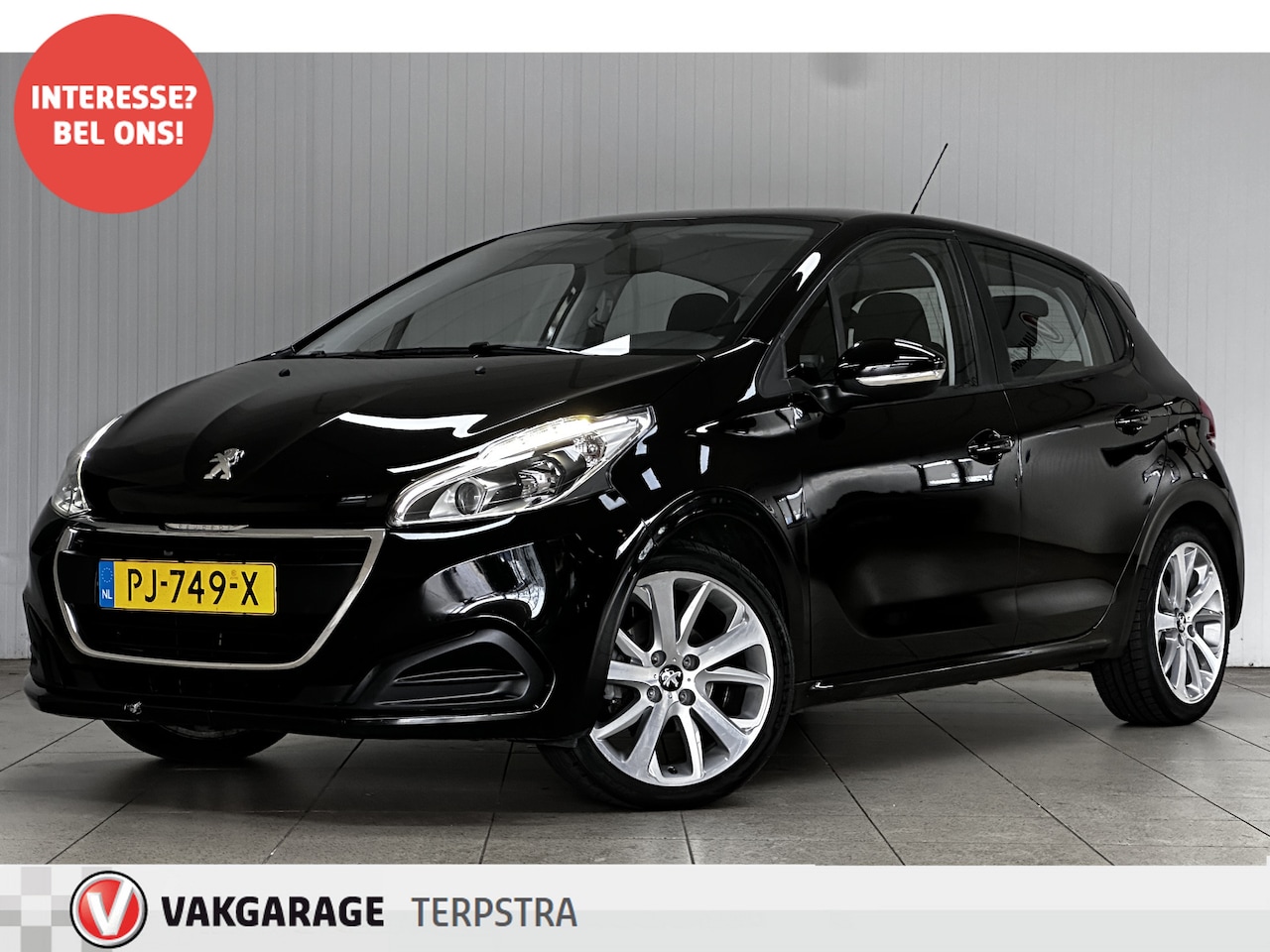 Peugeot 208 - 1.2 PureTech Active/ D-Riem verv: 162.000 KM!/ 17'' LMV!/ Apple  +Android/ DAB+/ Navi/ Air - AutoWereld.nl