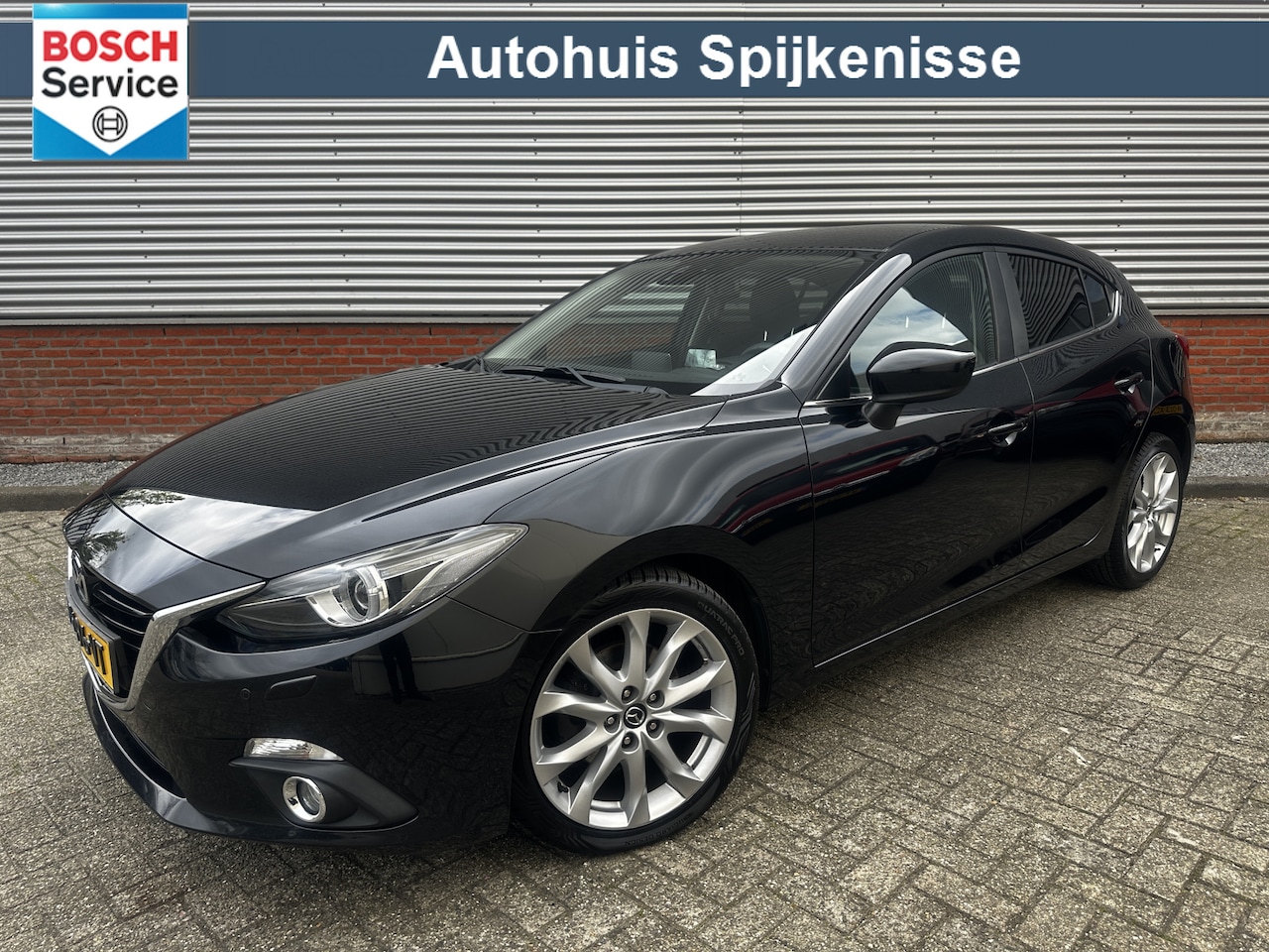 Mazda 3 - 2.0 GT-M Line | Stoelverwarming | Keyless |  BOSE | Navigatie | Camera | Cruise control | - AutoWereld.nl