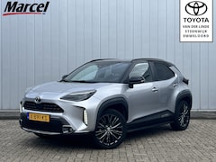 Toyota Yaris Cross - 1.5 Hybrid Adventure Dealer Onderhouden Treeplanken PDC Stoel Stuur verwarmd