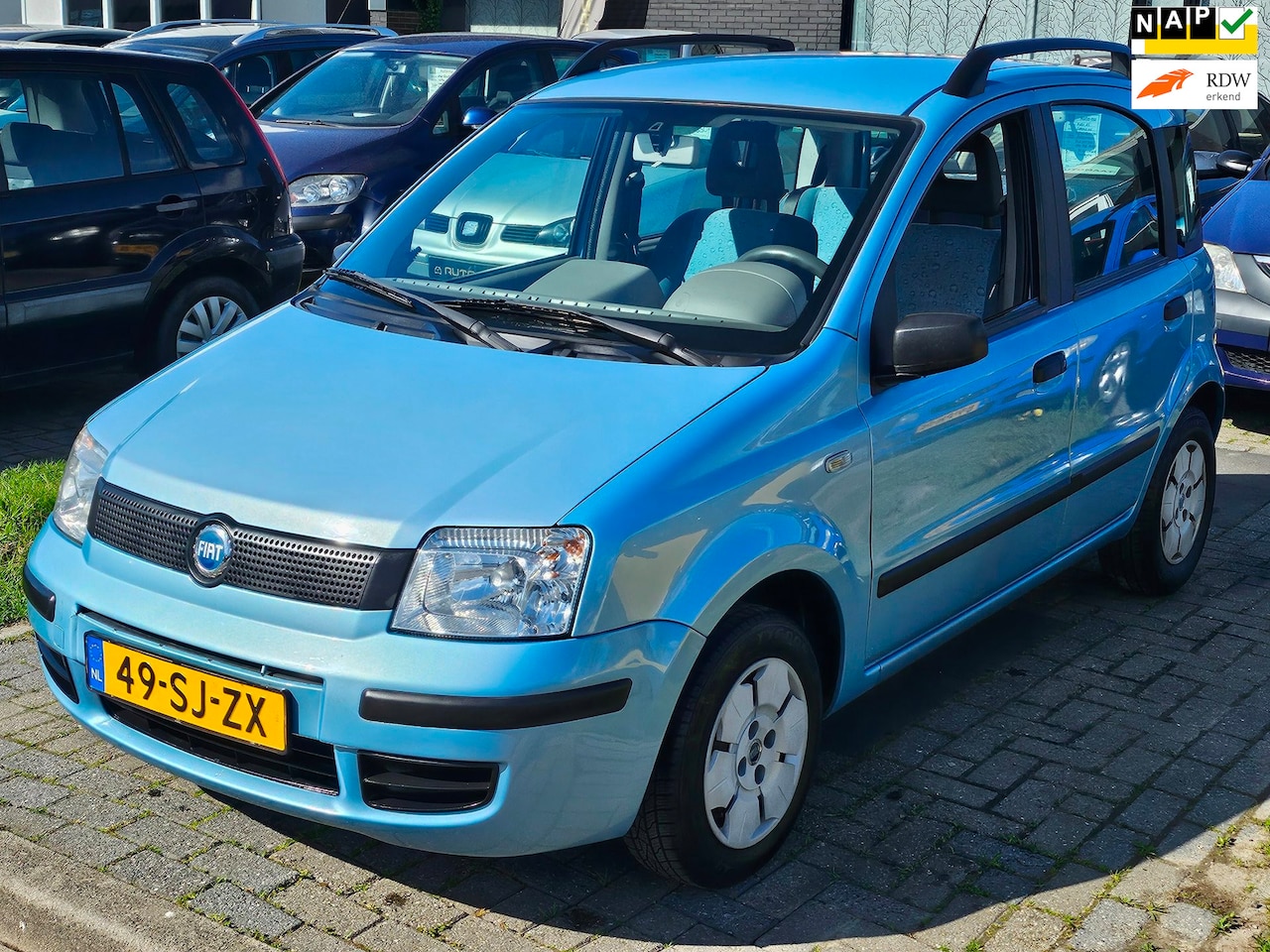 Fiat Panda - 1.1 Young Stuurbekrachtiging 157.000km NAP! Elec. Pakket Dakrails APK - AutoWereld.nl