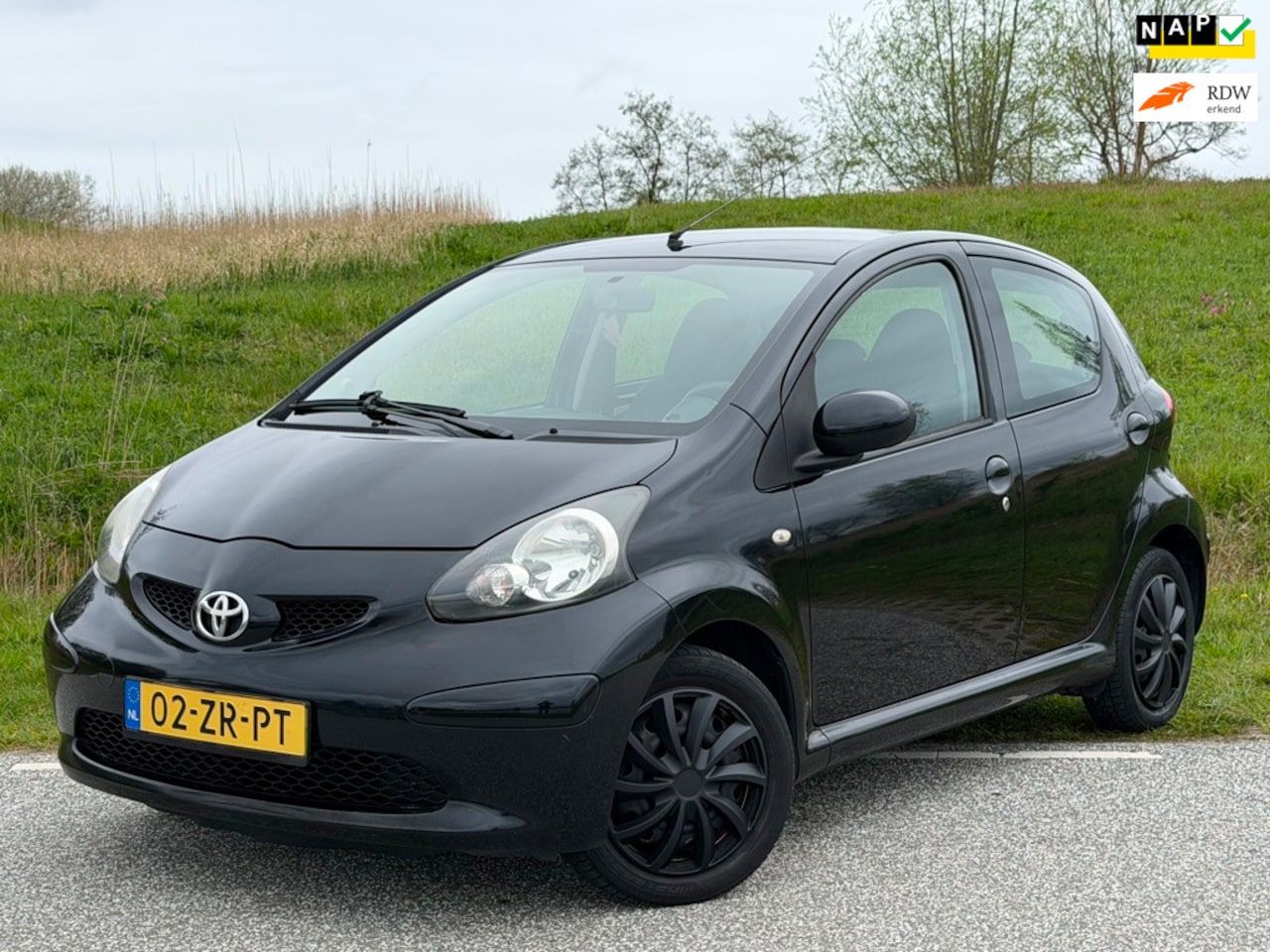 Toyota Aygo - 1.0 AUTOMAAT / 5-DRS / NAP / ELEK RAMEN / NETTE AUTO - AutoWereld.nl