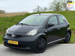 Toyota Aygo - 1.0 AUTOMAAT / 5-DRS / NAP / APK / NETTE AUTO