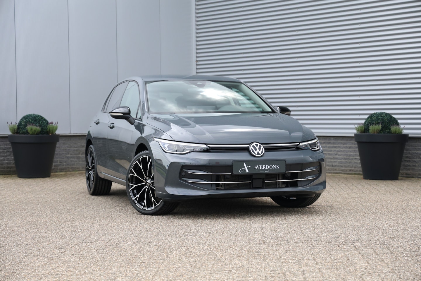 Volkswagen Golf - 1.5 TSI 150pk Goal Edition 5drs Trekh|Stuurvw|Cam|ACC|Logo verlicht - AutoWereld.nl
