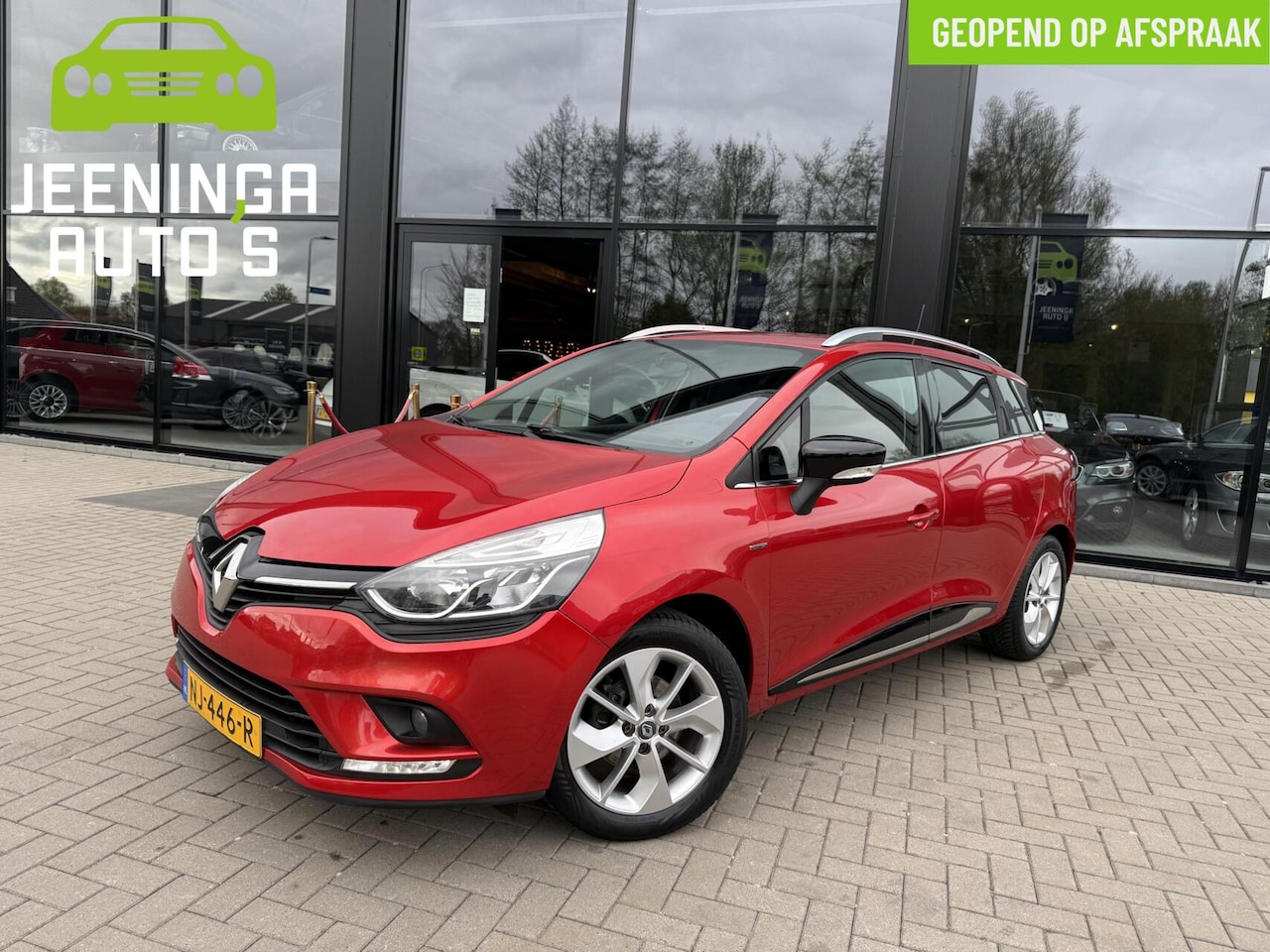 Renault Clio Estate - TCe 90 Limited|Navi|PDC|Trekhaak - AutoWereld.nl