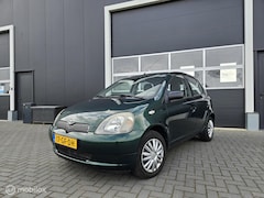 Toyota Yaris - 1.3 5-deurs NAP | Trekhaak | Zomer- & Winterset