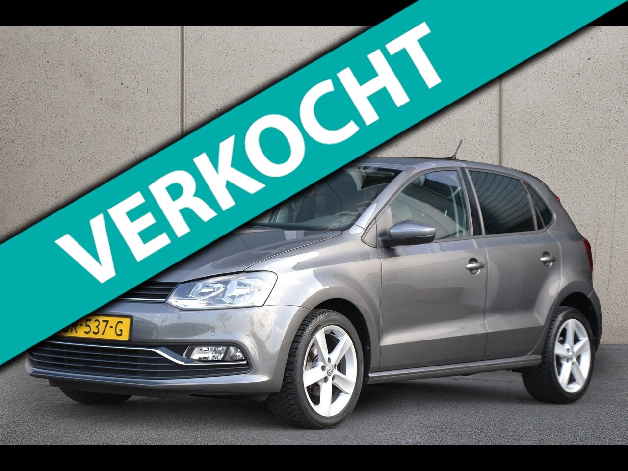 Volkswagen Polo - 1.2 TSI Highline Automaat | Carplay | Climate Control | Parkeersensoren - AutoWereld.nl