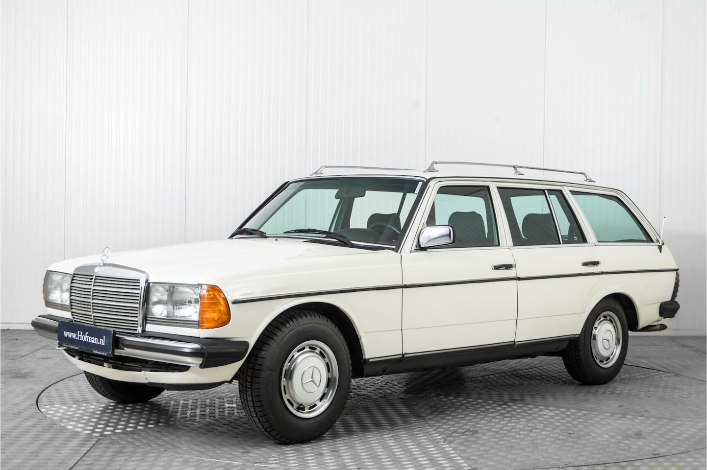 Mercedes-Benz 230 - 230TE automaat W123 230 TE - AutoWereld.nl