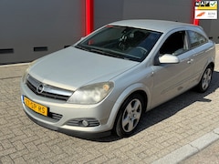 Opel Astra GTC - 1.9 CDTi Executive