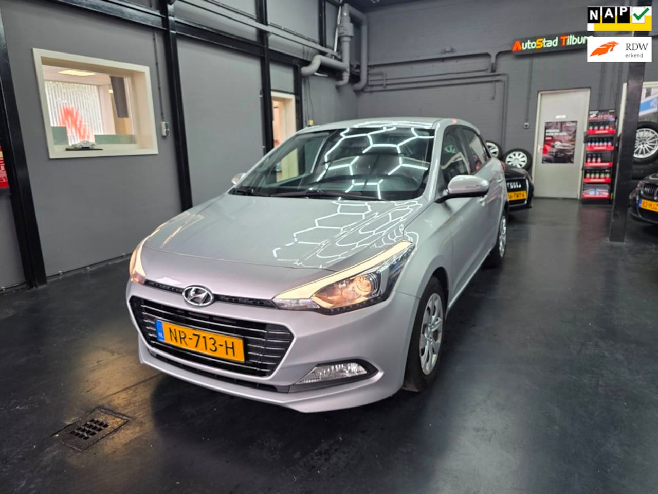 Hyundai i20 - 1.0 T-GDI Comfort 1 jaar apk!! NAP!! - AutoWereld.nl