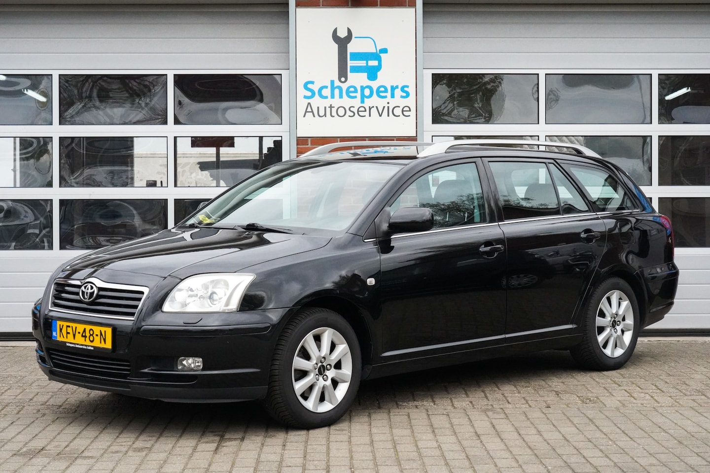 Toyota Avensis Wagon - 2.4 VVTi Linea Luna 2.4 VVTi Linea Luna - AutoWereld.nl