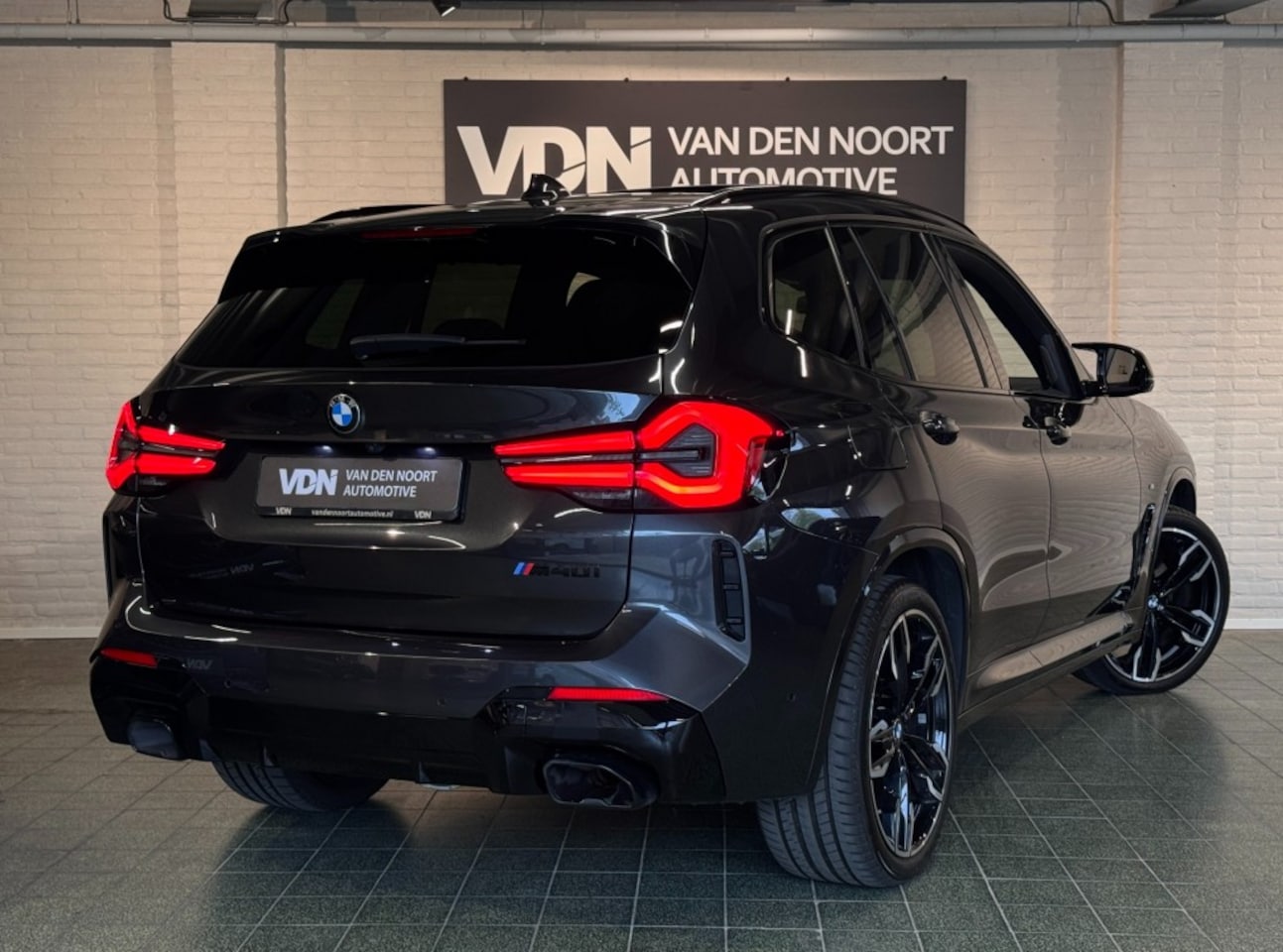 BMW X3 - M40I xDrive High Executive Harman HUD Pano Trekhaak 21'' - AutoWereld.nl