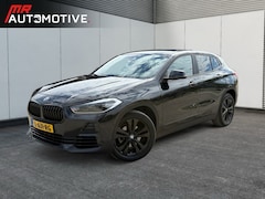 BMW X2 - sDrive 18i Executive - Stoelverwarming, Trekhaak, PDC, Navi