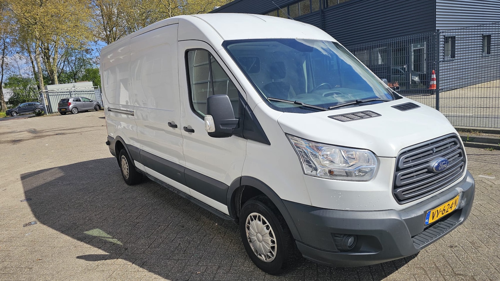 Ford Transit - 310 2.2 TDCI L3H3 Ambiente - AutoWereld.nl