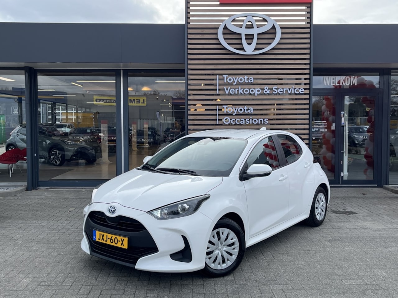 Toyota Yaris - 1.5 Hybrid Active | Camera | Climate Control | Carplay - AutoWereld.nl