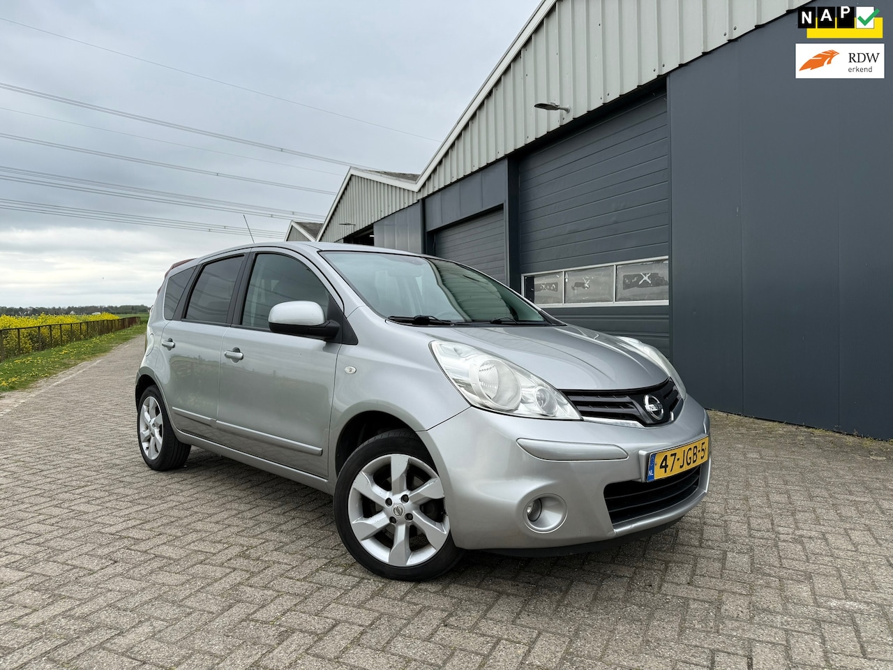 Nissan Note - 1.6 Tekna Navigatie/Nieuwe Apk/Parkeersensoren - AutoWereld.nl