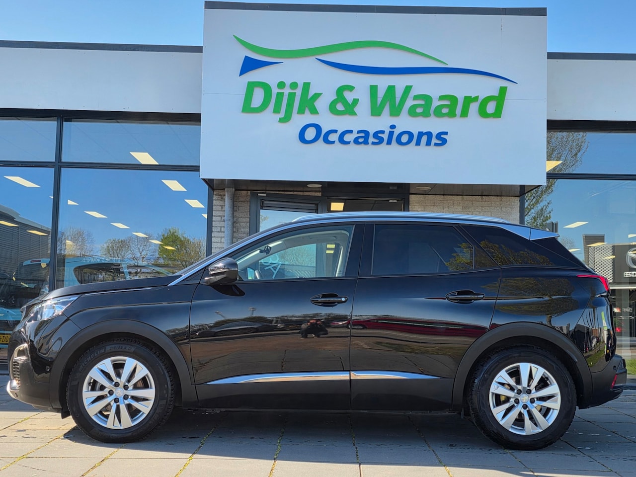 Peugeot 3008 - 1.2 PureTech Allure Business Automaat – PANO – Trekhaak – Cruise – - AutoWereld.nl