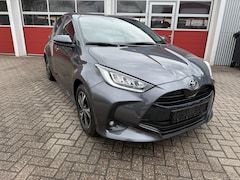 Toyota Yaris - 1.5 Hybrid 115 PK | Dynamic *Nieuwe auto* Uit voorraad leverbaar