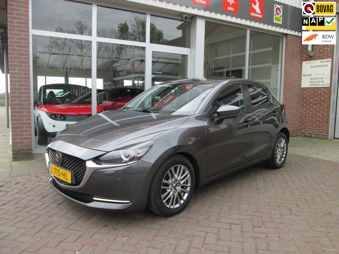 Mazda 2 - 1.5 Skyactiv-G Signature / automaat/ leer - AutoWereld.nl