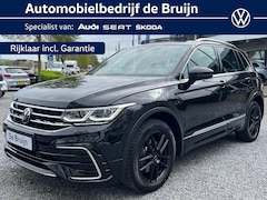Volkswagen Tiguan - TSI 245pk DSG Hybrid R-Line (Pano, Trekhaak, 360, IQ, Virtual)