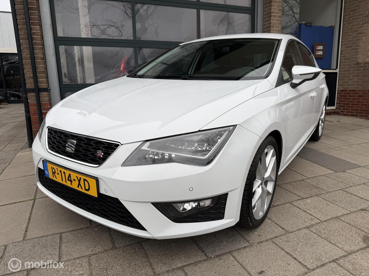 SEAT Leon - 1.4 EcoTSI FR | Cruise | Clima | Navi - AutoWereld.nl