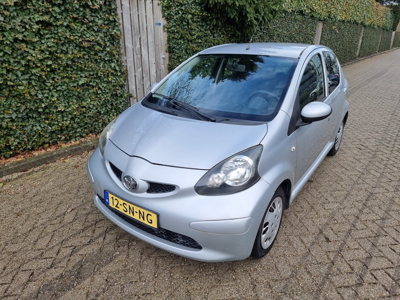 Toyota Aygo - 1.0-12V +