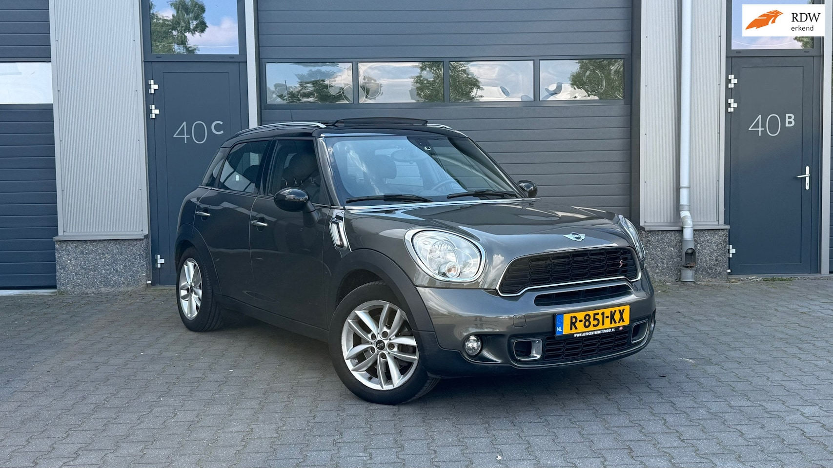 MINI Countryman - Mini 1.6 Cooper S AUTOMAAT PANO LEDER 184PK GOED ONDERHOUDEN - AutoWereld.nl