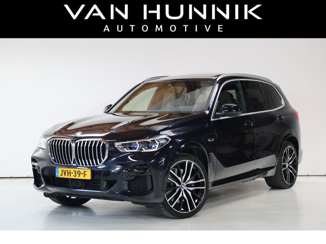 BMW X5 - xDrive45e High Ex M-Sport | 360 | Pano | Trekhaak | Crystal | - AutoWereld.nl