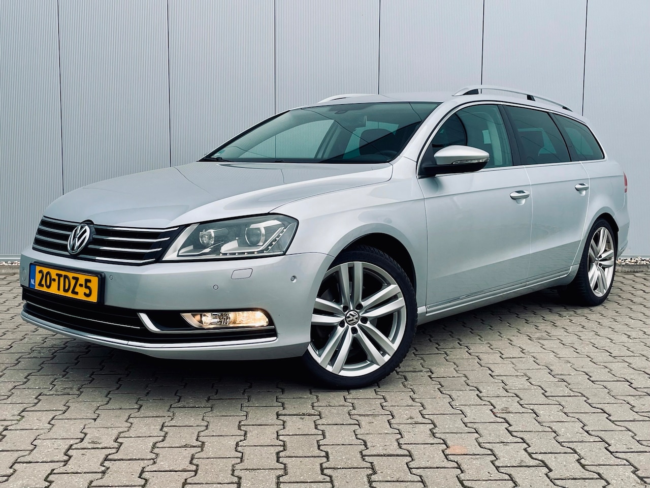 Volkswagen Passat Variant - 1.4 TSI Highline BlueMotion Automaat! - AutoWereld.nl