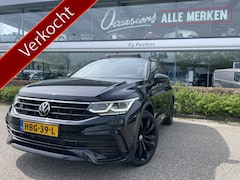 Volkswagen Tiguan - 1.5 TSI 2x R-line Achteruitrijcamera - Virtual dashboard - Apple carplay - Navigatie - Par