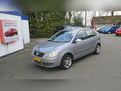 Volkswagen Polo - 1.4-16V Optive