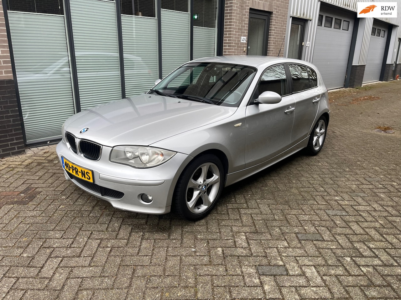 BMW 1-serie - 116i High Executive! Airco! Leder! NW Ketting! - AutoWereld.nl