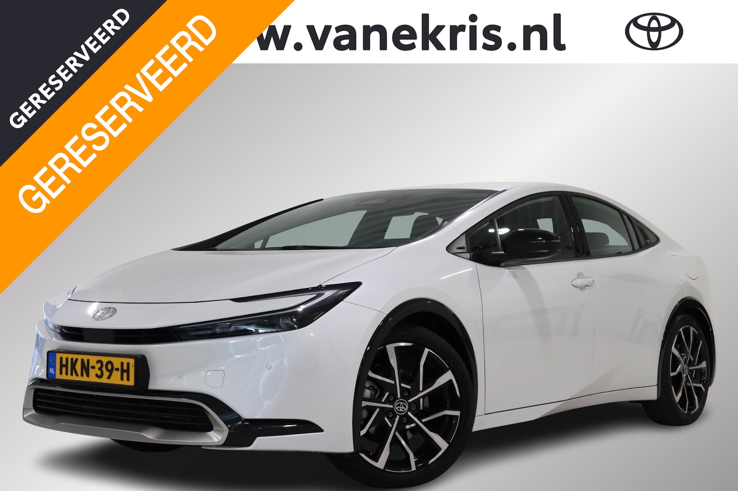 Toyota Prius - Plug-in Hybrid 220 Executive, Blind Spot, Apple Carplay & Android Auto, Stoel & Stuur verw - AutoWereld.nl
