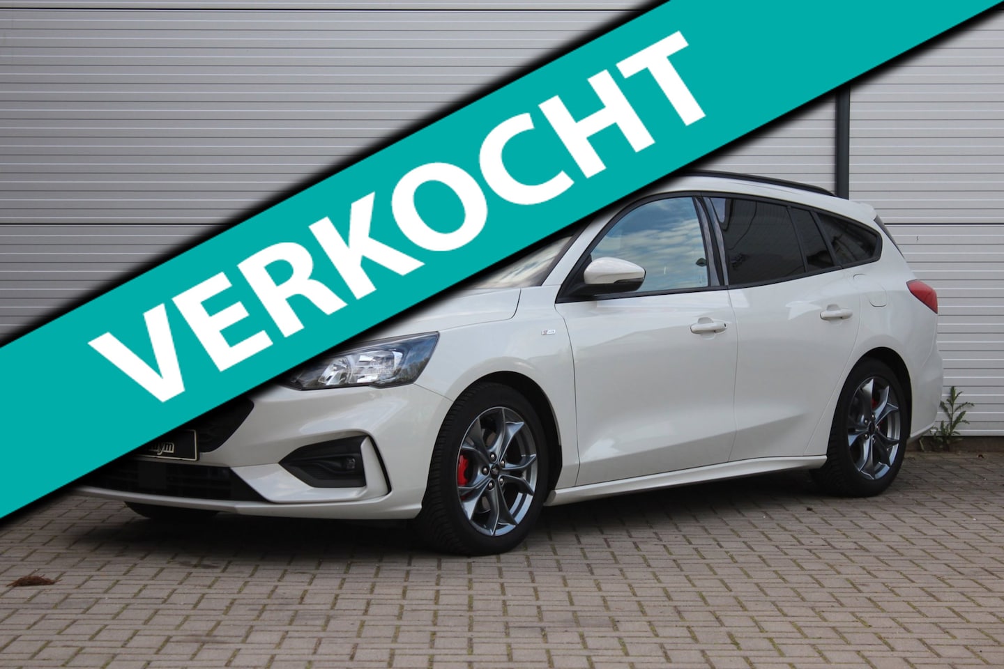 Ford Focus Wagon - 1.0 EcoBoost Hybrid ST Line X Business Winterpakket/LED/AppleCarPlay - AutoWereld.nl