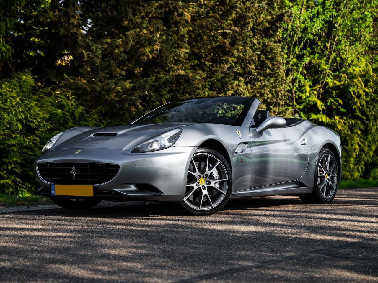 Ferrari California - 4.3 V8 | 2 Eig | Dealer OH | Grigio Titanio - AutoWereld.nl
