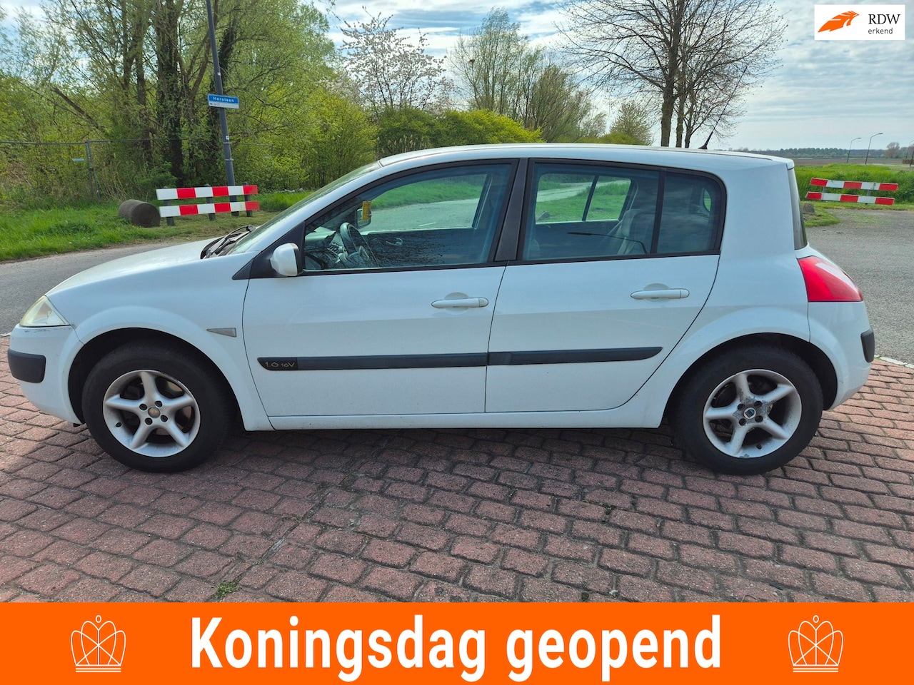 Renault Mégane - 1.6-16V Expression Basis 1.6-16V Expression Basis - AutoWereld.nl