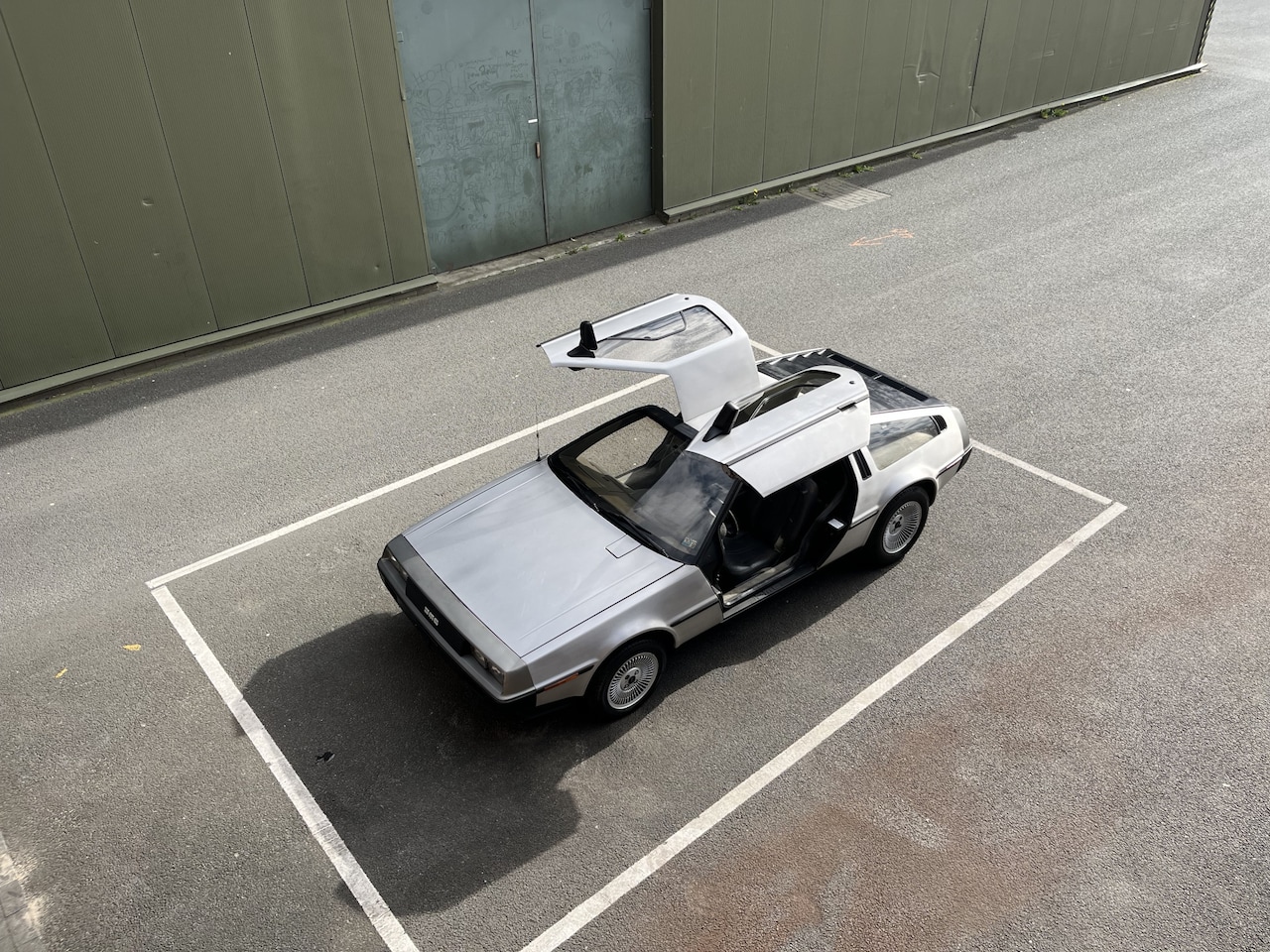 DeLorean DMC - dmc 12 - AutoWereld.nl