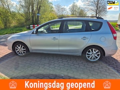 Hyundai i30 CW - 2.0i Style /APK 01-04-27
