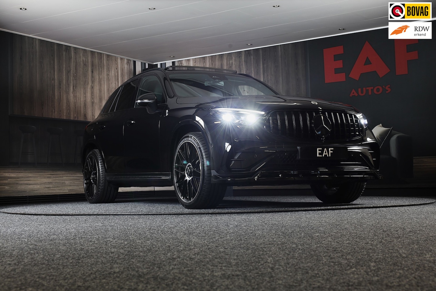 Mercedes-Benz GLC-klasse - 300e 4MATIC AMG 63 Look / Memory / Digital Cockpit / Open Pano / 360 Camera / Acc / Trekha - AutoWereld.nl