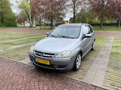 Opel Corsa - 1.2-16V Silverline APK + Nieuwe Accu + Nieuwe Remblok