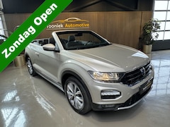 Volkswagen T-Roc Cabrio - 1.5 TSI Style Automaat Climate Control El.ramen el.Dak Apple Carplay LMV