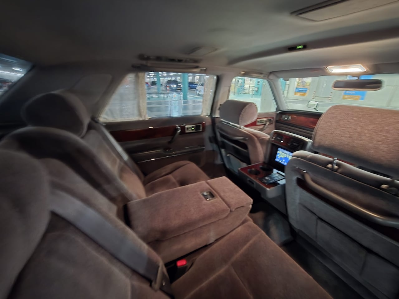 Toyota Century - Deluxe - AutoWereld.nl