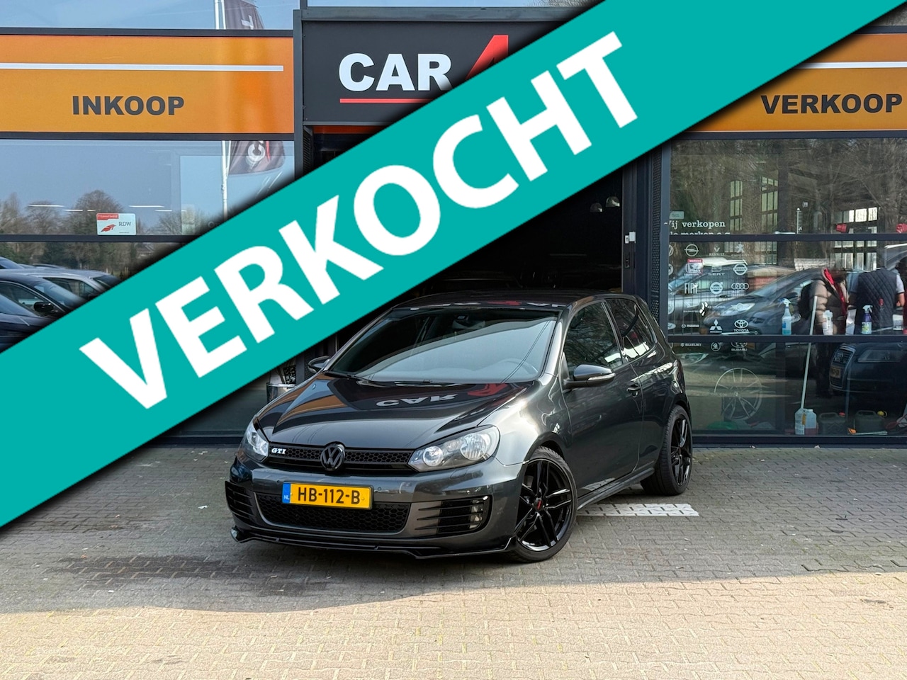 Volkswagen Golf - 2.0 GTI DSG/PDC/STLVRM/260PK/KLEPPENSYSTEEM/APK 10-9-2026 - AutoWereld.nl