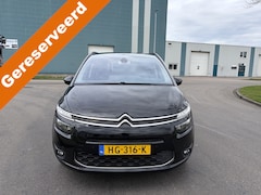 Citroën Grand C4 Picasso - 1.2i PureTech Business 7-Persoons 6-Bak 131 PK. Als nieuw rijdende auto en zeer goed onder