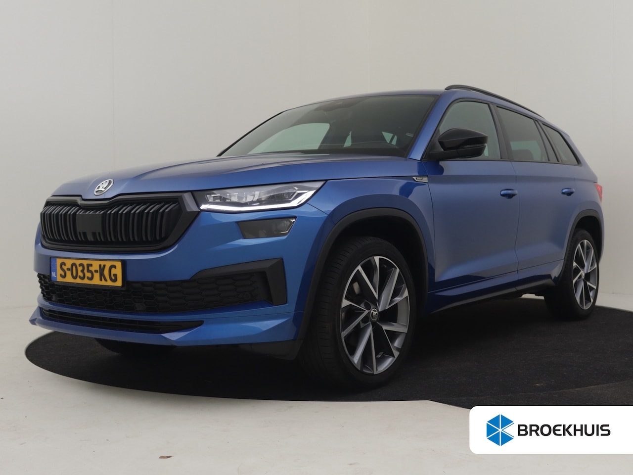 Skoda Kodiaq - 1.5 TSI Sportline Business 150Pk DSG/AUTO | Achteruitrijcamera | Navigatie | Applecarplay - AutoWereld.nl